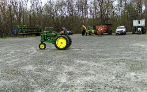 John Deere 70